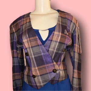 Baronesa, short jacket with a lively burgundy plaid. Vintage 90s tailoring
